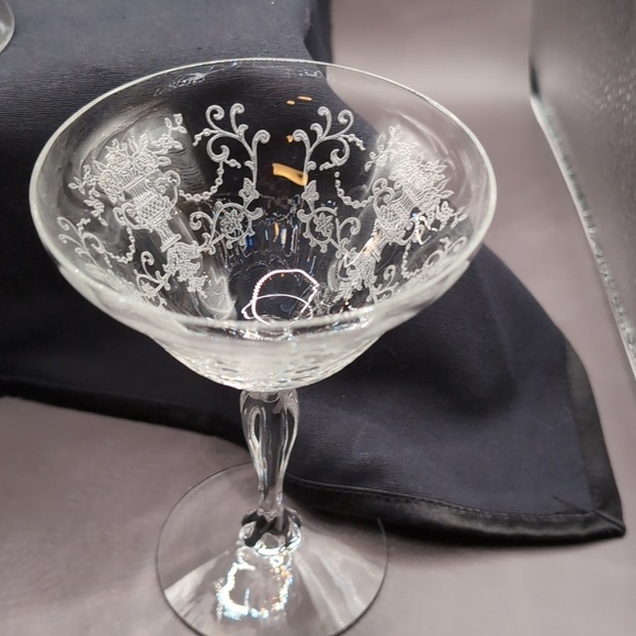 Vintage (4) Fostoria Florentine Etched Crystal Champagne Sherbet Glasses 5.5" - Picture 4 of 5